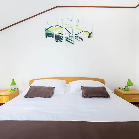 - Mulo 5951e Apartment *